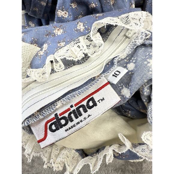 Vintage Sabrina Prairie Dress Blue Floral Lace Trim Cottagecore USA Made Sz 10 - Picture 12 of 12